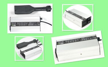 Bạc Đen 36 Volts Bộ sạc pin thông minh 5 amps 240W cho pin 36V Li / SLA được cấp nguồn EVS